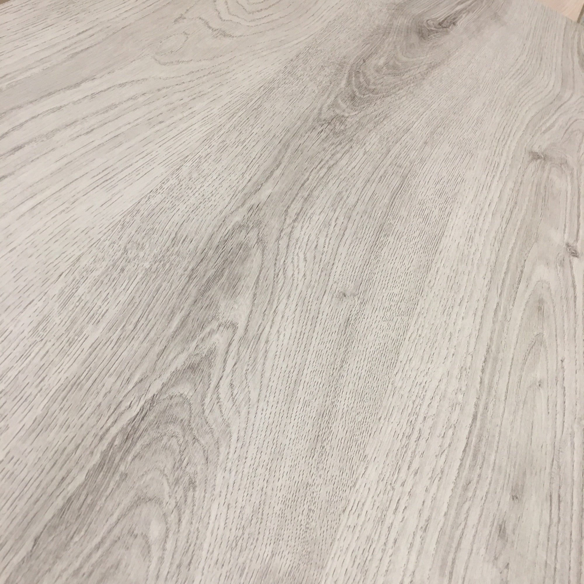 Kronoswiss Summer Oak Light Grey 3904/870