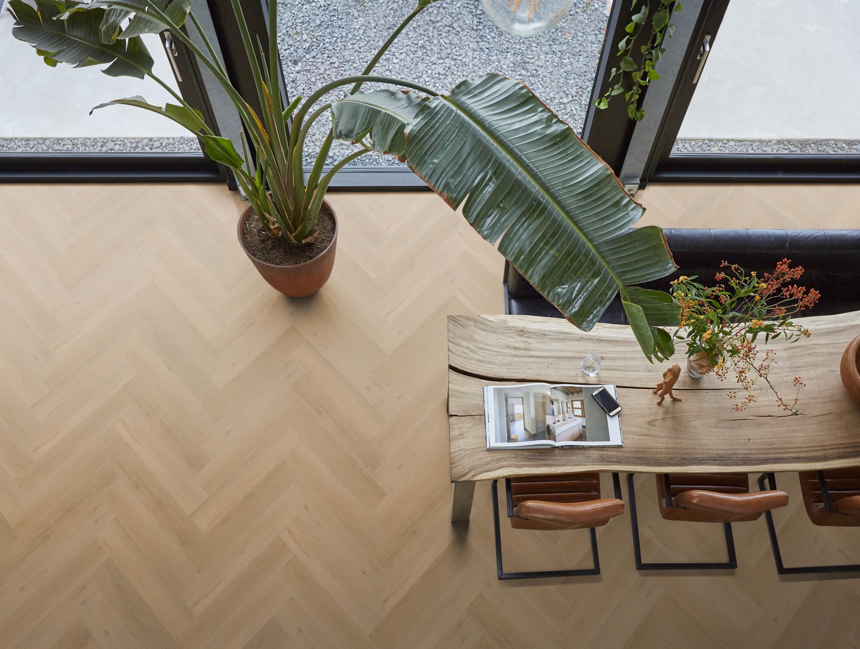 YUP Leyton herringbone click SRC warm oak