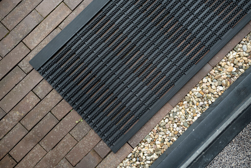 Rubber Line 45x75 cm