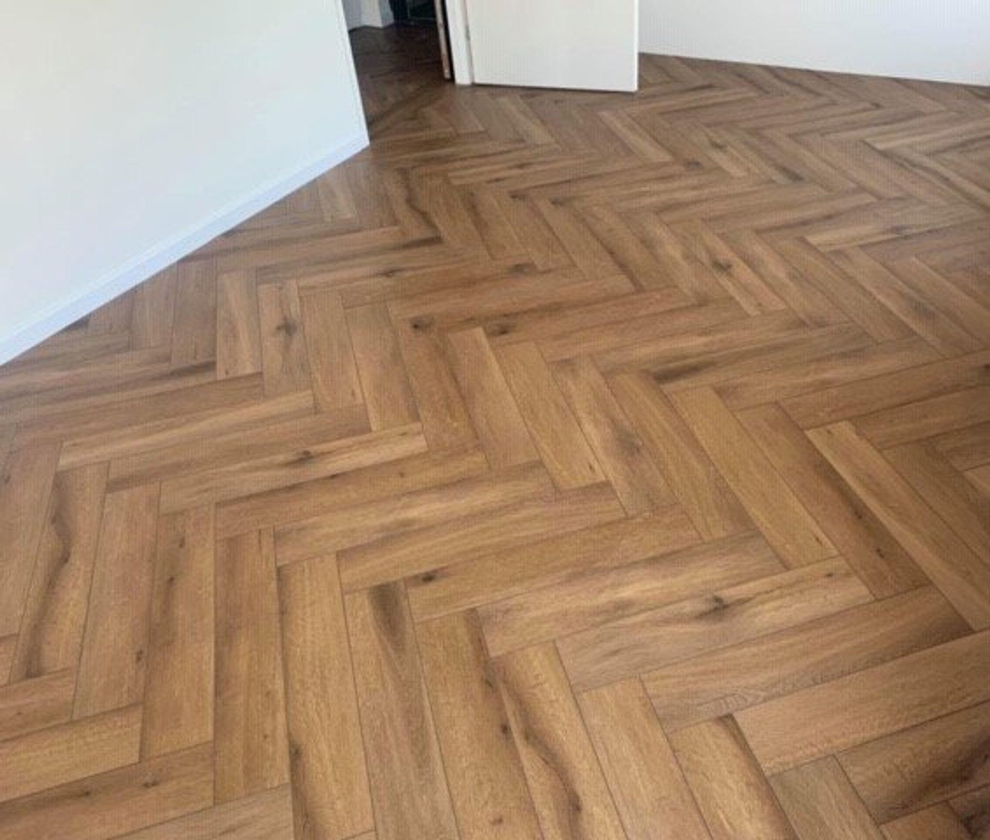 Callisto Visgraat 4200 (dryback) Natural Oak Dark
